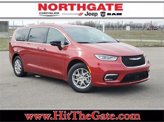 New 2025 Chrysler Pacifica Select image 1