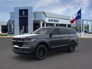 New 2025 Lincoln Navigator Reserve w/ Jet Appearance Package image 1