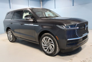 New 2025 Lincoln Navigator Reserve image 1