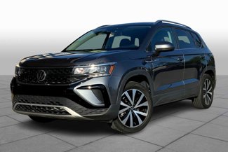 Used 2022 Volkswagen Taos SE image 1