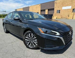 Used 2025 Nissan Altima 2.5 SV image 1