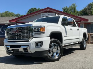Used 2019 GMC Sierra 3500 Denali w/ Duramax Plus Package image 1