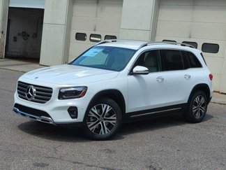 New 2025 Mercedes-Benz GLB 250 4MATIC image 1