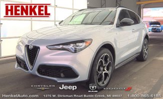 Used 2024 Alfa Romeo Stelvio Ti image 1