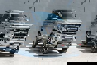 Used 2023 GMC Yukon AT4 w/ AT4 Premium Package image 1