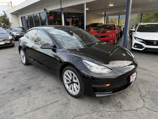Used 2022 Tesla Model 3 Standard Range image 1
