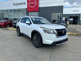 New 2025 Nissan Pathfinder SL image 1