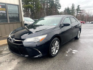Used 2017 Toyota Camry SE image 1