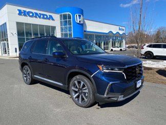 New 2025 Honda Pilot Touring image 1