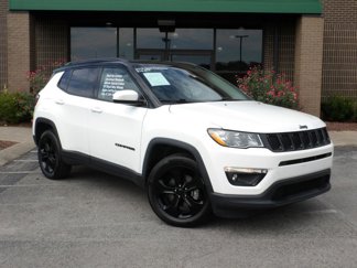 Used 2019 Jeep Compass Latitude image 1
