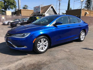 Used 2015 Chrysler 200 Limited w/ Convenience Group image 1