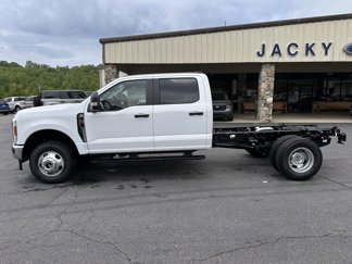 New 2025 Ford F350 XL w/ XL Chrome Package image 1