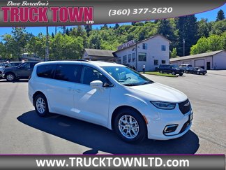 Used 2022 Chrysler Pacifica Touring-L image 1