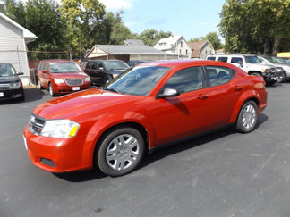 Used 2013 Dodge Avenger SE image 1