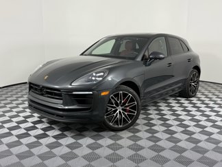 Certified 2025 Porsche Macan S image 1