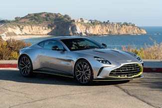 Used 2025 Aston Martin V8 Vantage Coupe image 1