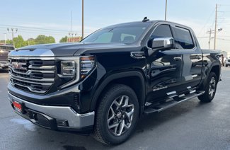 Used 2023 GMC Sierra 1500 SLT w/ SLT Premium Package image 1