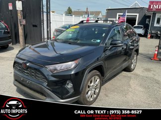 Used 2021 Toyota RAV4 XLE Premium image 1