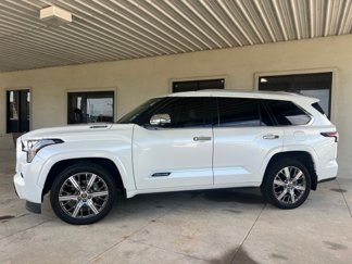Used 2023 Toyota Sequoia Platinum image 1