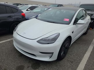 Used 2023 Tesla Model 3 Standard Range image 1