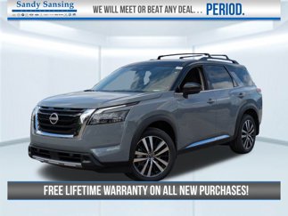 New 2025 Nissan Pathfinder Platinum image 1