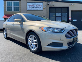 Used 2015 Ford Fusion SE image 1