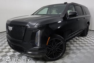 Used 2025 Cadillac Escalade ESV Sport Platinum w/ LPO, ONYX Package image 1