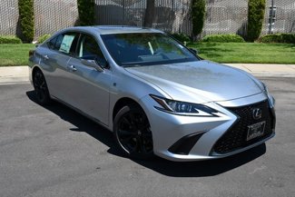 New 2025 Lexus ES 300h F Sport image 1