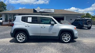 Used 2021 Jeep Renegade Latitude image 1