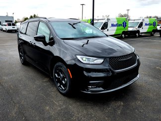 New 2025 Chrysler Pacifica Premium image 1