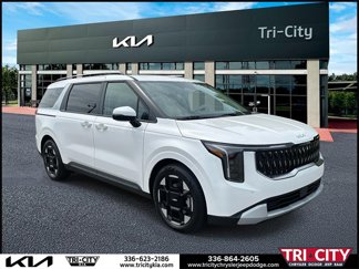 New 2025 Kia Carnival EX image 1