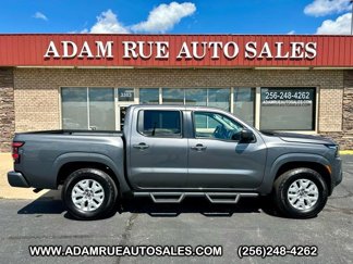 Used 2022 Nissan Frontier SV image 1