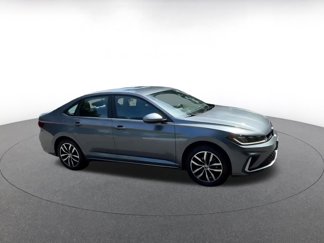 Used 2025 Volkswagen Jetta SE video 2