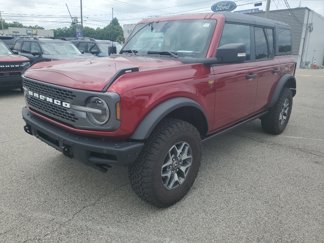 Used 2025 Ford Bronco Badlands image 1