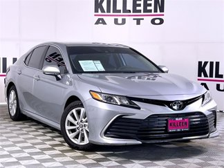 Used 2021 Toyota Camry LE image 1