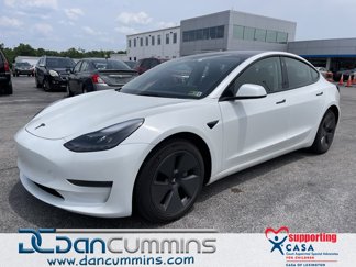 Used 2023 Tesla Model 3 Standard Range image 1