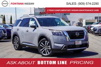 New 2025 Nissan Pathfinder Platinum image 1