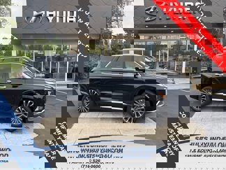 Used 2023 Hyundai Palisade Calligraphy image 1