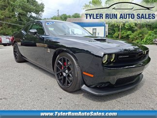 Used 2015 Dodge Challenger R/T Scat Pack w/ Scat Pack Appearance Package image 1