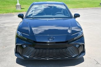 New 2025 Toyota Camry SE image 1