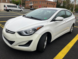 Used 2014 Hyundai Elantra SE image 1