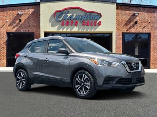 Used 2020 Nissan Kicks SV image 1