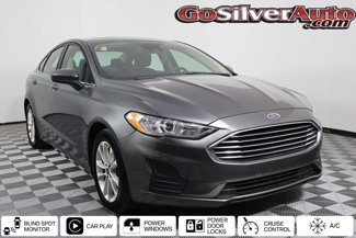 Used 2020 Ford Fusion SE image 1