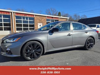Used 2022 Nissan Altima 2.5 SR w/ Midnight Edition Package image 1