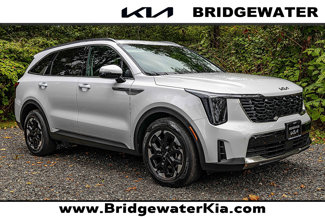 Certified 2025 Kia Sorento S image 1