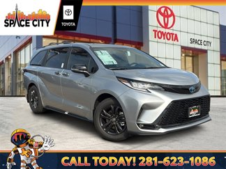 New 2025 Toyota Sienna XSE image 1