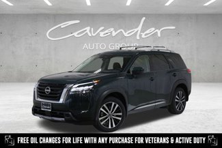 New 2025 Nissan Pathfinder Platinum image 1