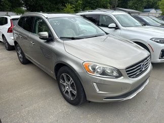 Used 2015 Volvo XC60 T6 w/ Proximity Package image 1
