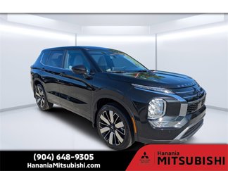 New 2025 Mitsubishi Outlander SE image 1