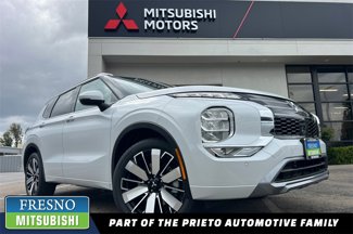 New 2025 Mitsubishi Outlander SEL image 1